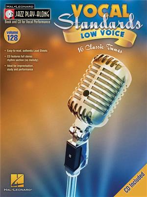 Vocal Standards (Low Voice): Solo pour Chant